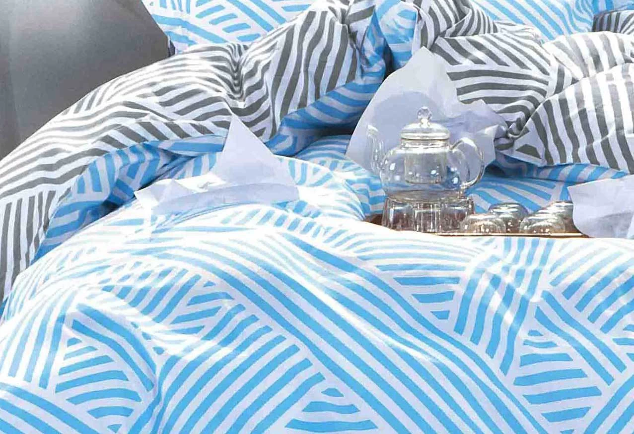 Queen Size Blue Zag Reversible Quilt Cover Set(3PCS) 4 Queen Size Blue Zag Reversible Quilt Cover Set(3PCS) - Image 2
