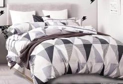King Size Black White Repeated Triangle Quilt Cover Set(3PCS)